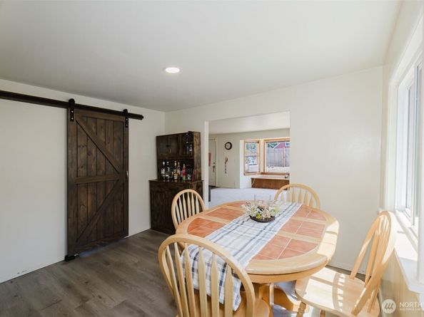 143 Dora Avenue, Bremerton WA 98312