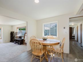 143 Dora Avenue, Bremerton WA 98312