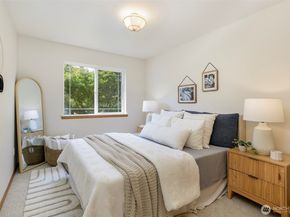 1523 114th Avenue SE, Lake Stevens WA 98258