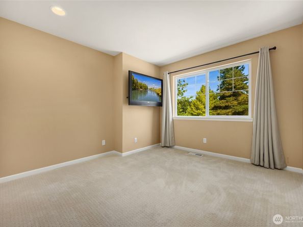 9437 NE Coral Court, Bainbridge Island WA 98110