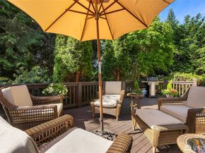 9437 NE Coral Court, Bainbridge Island WA 98110