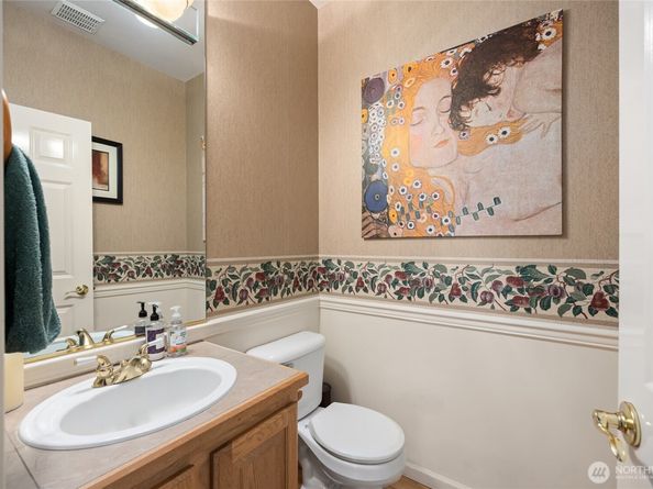 9437 NE Coral Court, Bainbridge Island WA 98110