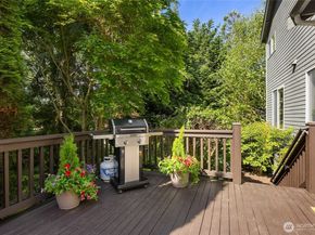9437 NE Coral Court, Bainbridge Island WA 98110