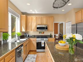9437 NE Coral Court, Bainbridge Island WA 98110