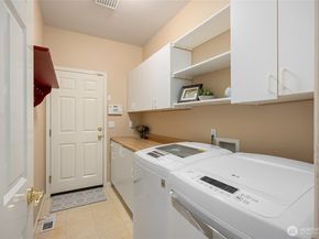 9437 NE Coral Court, Bainbridge Island WA 98110