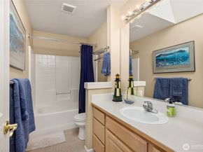9437 NE Coral Court, Bainbridge Island WA 98110