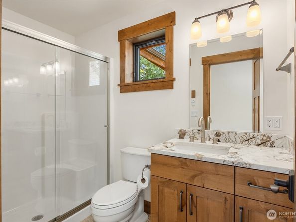 9721 NE Charisma Circle, Bainbridge Island WA 98110