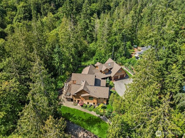 9721 NE Charisma Circle, Bainbridge Island WA 98110