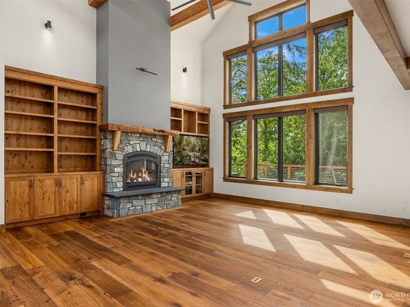 9721 NE Charisma Circle, Bainbridge Island WA 98110