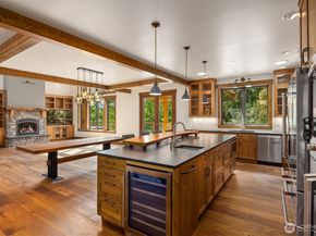 9721 NE Charisma Circle, Bainbridge Island WA 98110