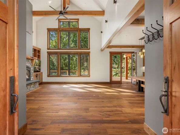 9721 NE Charisma Circle, Bainbridge Island WA 98110