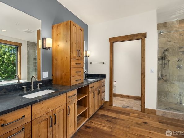 9721 NE Charisma Circle, Bainbridge Island WA 98110