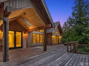 9721 NE Charisma Circle, Bainbridge Island WA 98110