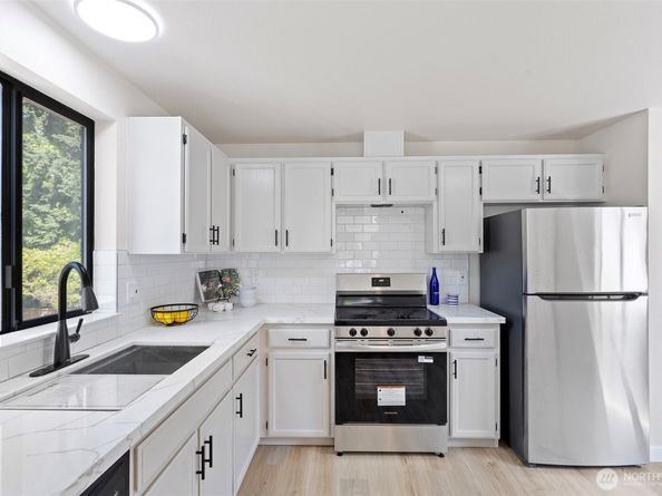 14026 Wallingford Avenue N, Seattle WA 98133