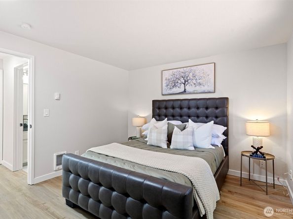 14026 Wallingford Avenue N, Seattle WA 98133