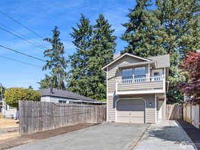 14026 Wallingford Avenue N, Seattle WA 98133