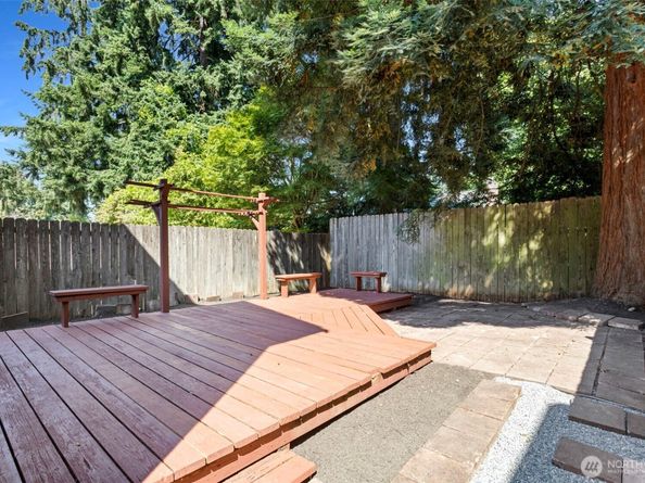 14026 Wallingford Avenue N, Seattle WA 98133