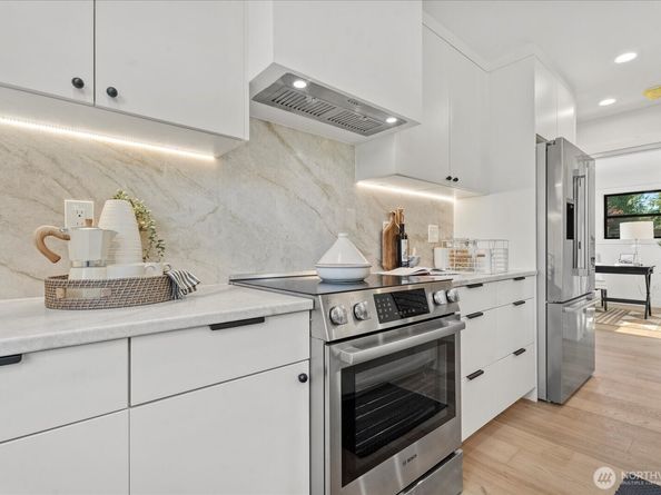 12028 11th Avenue NW, Seattle WA 98177