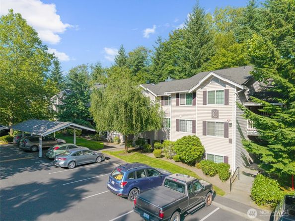19230 Forest Park Drive NE C110, Seattle WA 98155