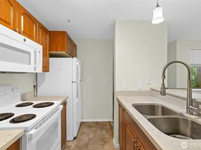 19230 Forest Park Drive NE C110, Seattle WA 98155