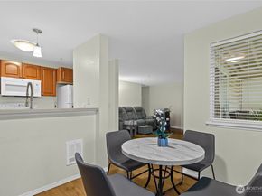 19230 Forest Park Drive NE C110, Seattle WA 98155