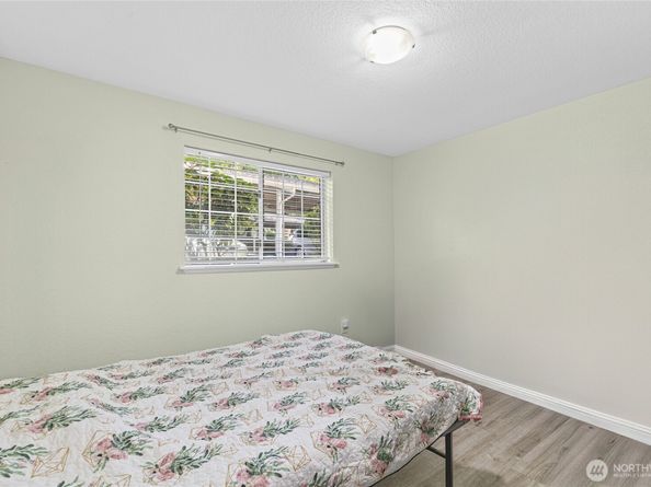 19230 Forest Park Drive NE C110, Seattle WA 98155