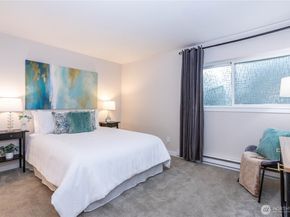 12040 100th Avenue NE J102, Kirkland WA 98034