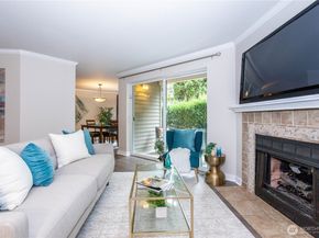 12040 100th Avenue NE J102, Kirkland WA 98034