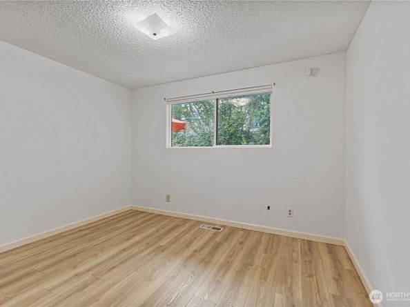 9217 46th Avenue W, Mukilteo WA 98275