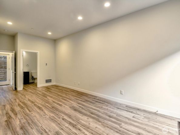 1919 24th Avenue S C, Seattle WA 98144