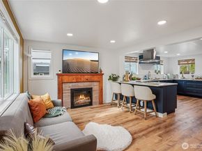 6902 35th Avenue SW, Seattle WA 98126