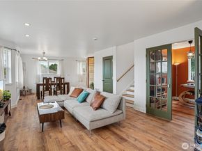 6902 35th Avenue SW, Seattle WA 98126