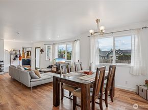 6902 35th Avenue SW, Seattle WA 98126