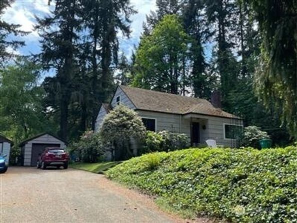 15026 Westminster Way N, Shoreline WA 98133