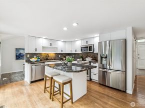 330 221st Street SE, Bothell WA 98021