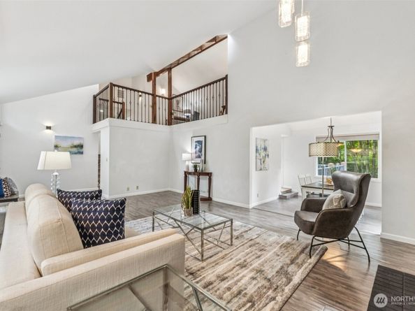 330 221st Street SE, Bothell WA 98021
