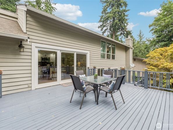 330 221st Street SE, Bothell WA 98021