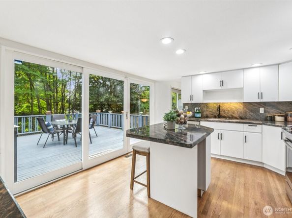 330 221st Street SE, Bothell WA 98021