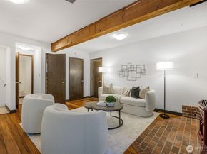 8010 NE 115th Way, Kirkland WA 98034