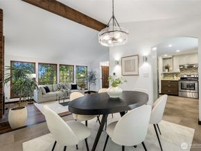 8010 NE 115th Way, Kirkland WA 98034