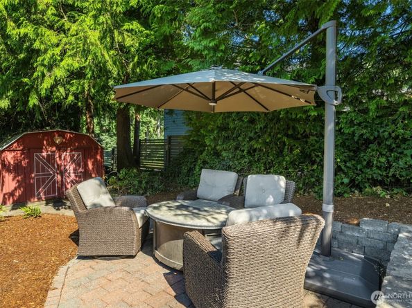 8010 NE 115th Way, Kirkland WA 98034
