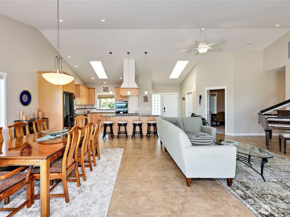 38809 Cora Avenue NE, Hansville WA 98340