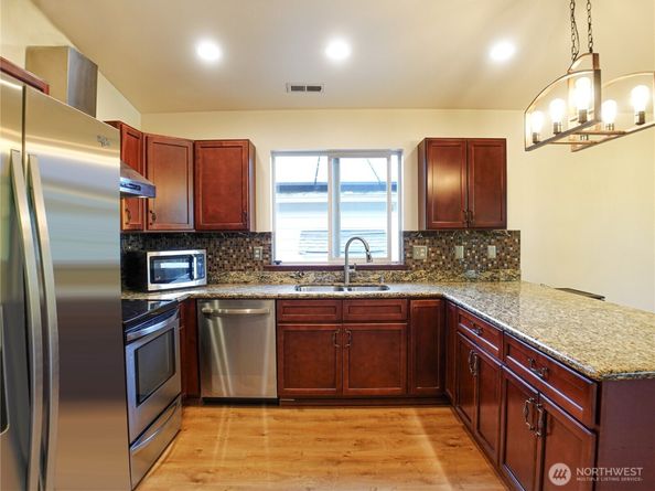 5451 SW 32nd Avenue, Seattle WA 98126