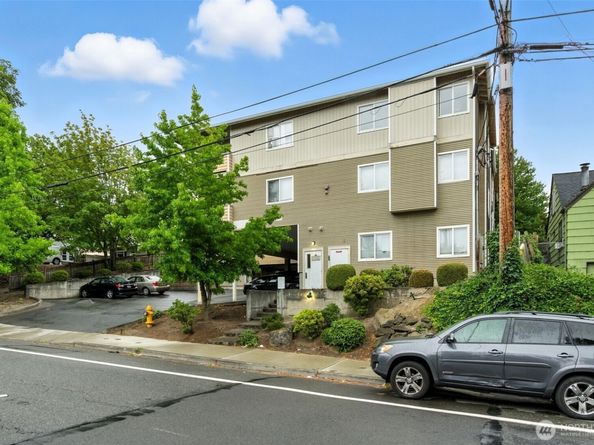 11424 1st Avenue S 204, Seattle WA 98168