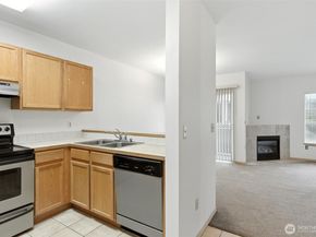 11424 1st Avenue S 204, Seattle WA 98168