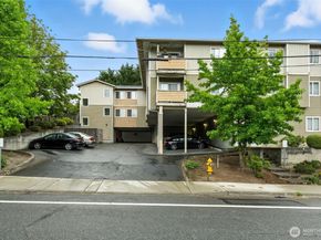 11424 1st Avenue S 204, Seattle WA 98168