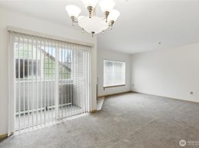 11424 1st Avenue S 204, Seattle WA 98168