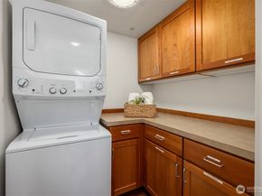 400 Winslow Way E 360, Bainbridge Island WA 98110