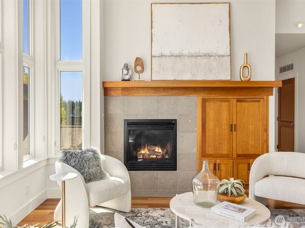 400 Winslow Way E 360, Bainbridge Island WA 98110