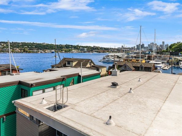 2466 Westlake Avenue N 5, Seattle WA 98109